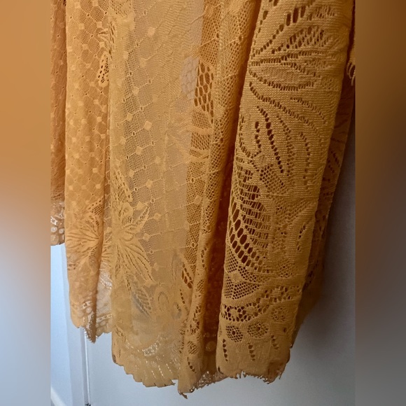 FRANCESCAS Golden, flowy duster - Picture 3 of 6